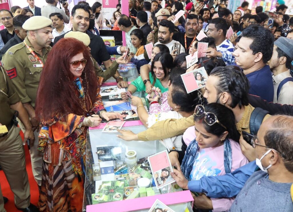 Beauty queen Shahnaz at IITF 