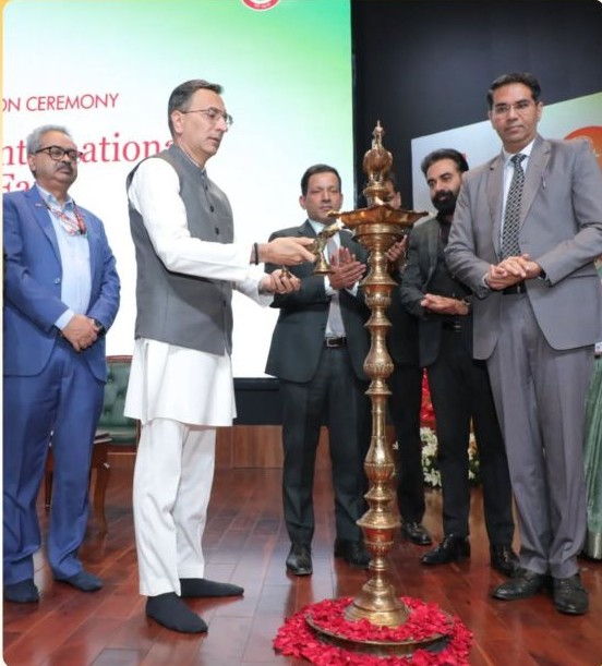 Union Minister Jitin Prasada inaugurating trade fair